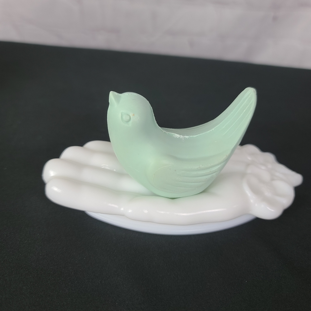 Avon BIRD-IN-HAND. Soap dish and 3 " Special Occasion" Soaps FLASH SALE - Picture 2 of 10
